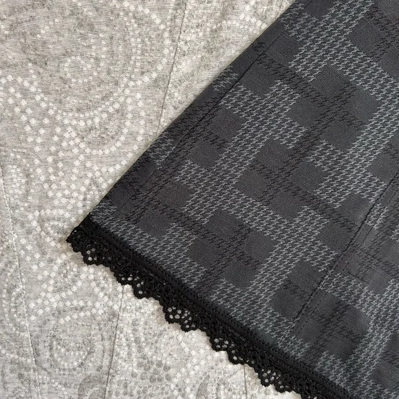 ARIANNE Women Tank Tops, Lace, Size Medium, Set of 2 - Picture 3 of 4